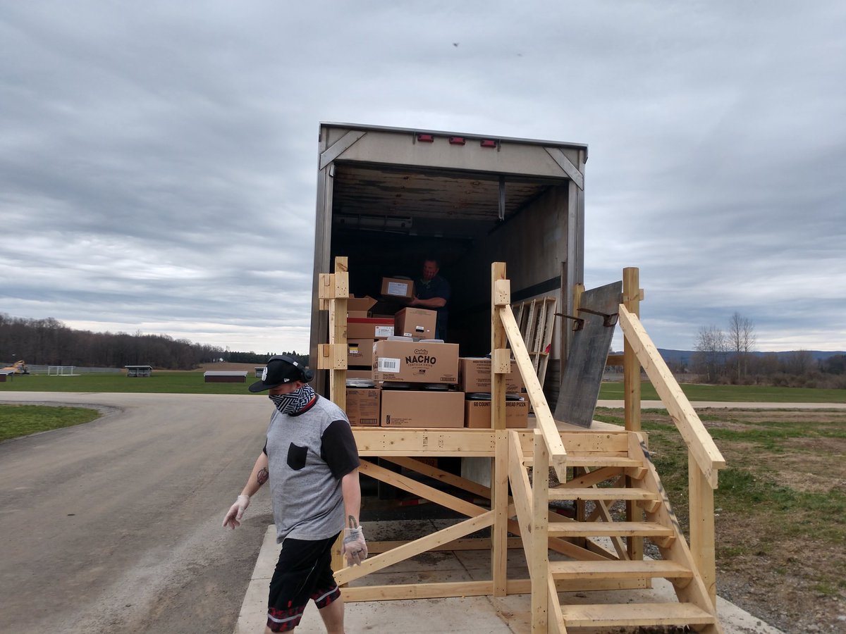DSeiflein's tweet photo. An amazing week of work at SGI. We have a 53' refrigerated trailer almost filled with food ready to put meals together tomorrow. A big Thank you to my SGI Building and Grounds Department. In my opinion the unsung heroes. Cleaning, sanitizing and anything else we ask of them. https://t.co/TgT5iunqg1