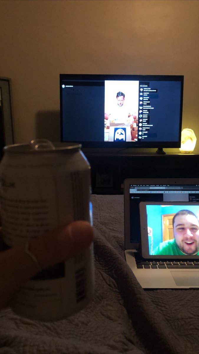 morgansyoung's tweet photo. Virtual unboxing watch party @stoolpresidente @barstoolsports https://t.co/5ihdhJUWJA