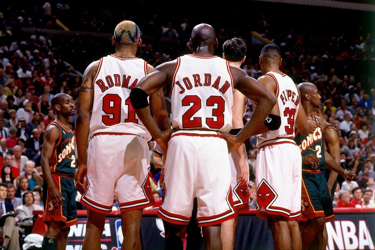  #BullsRewind fun fact:The 1996 NBA Finals featured four of the five members of that season’s All-Defensive First Team:Gary Payton Michael JordanScottie PippenDennis Rodman http://readjack.substack.com/archive 