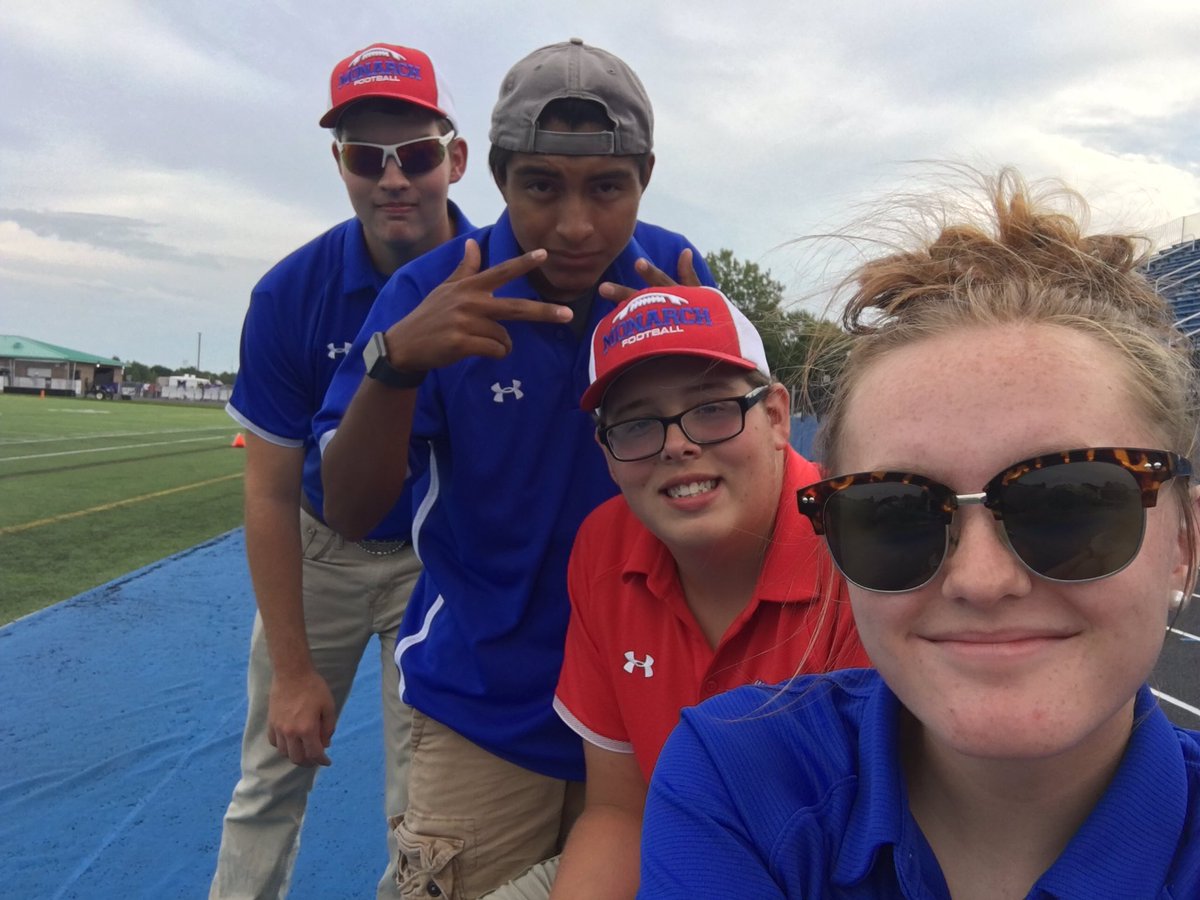 genesis_brooks2's tweet photo. #mymonarchmemory 💙❤️🦁 https://t.co/ylpUE4gWy6