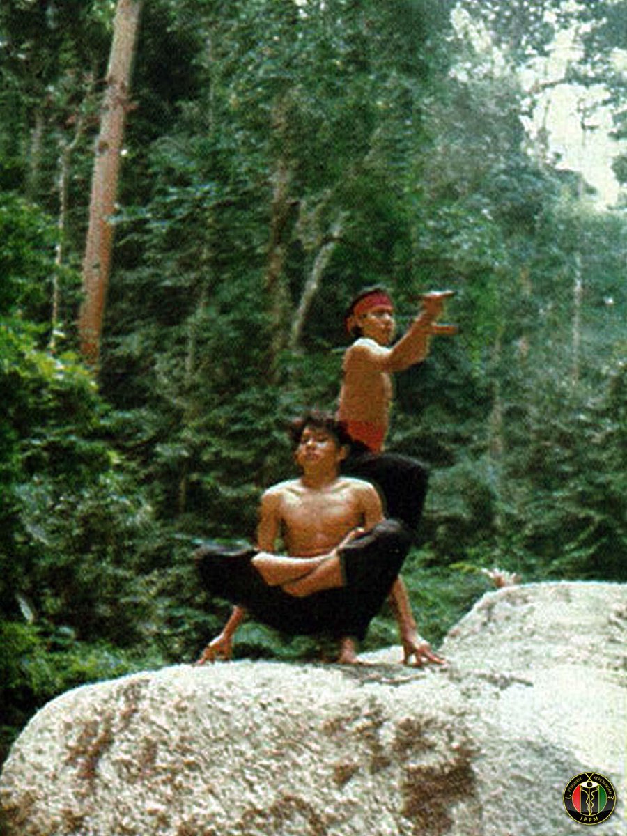 Another topic that cannot be left out when discussing silat, especially on the traditional silat style, is their ancient & unusual physical exercises method plus self meditations.Photo: IPPM(23)