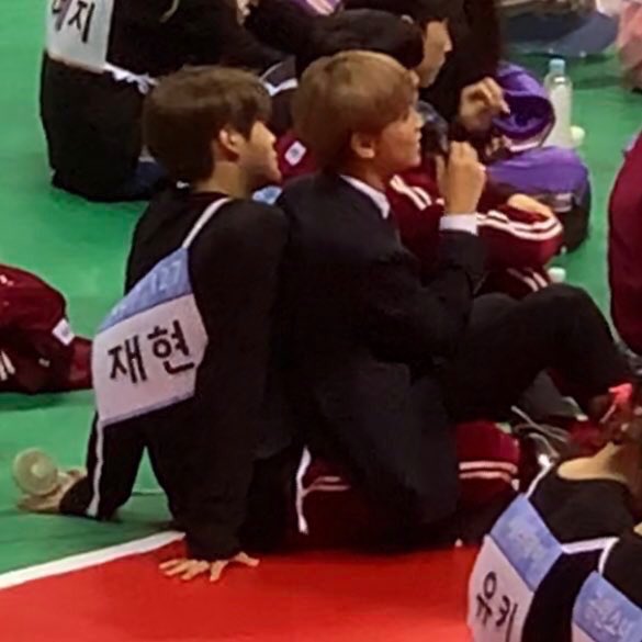 jaehyun's lap is haechan's favorite