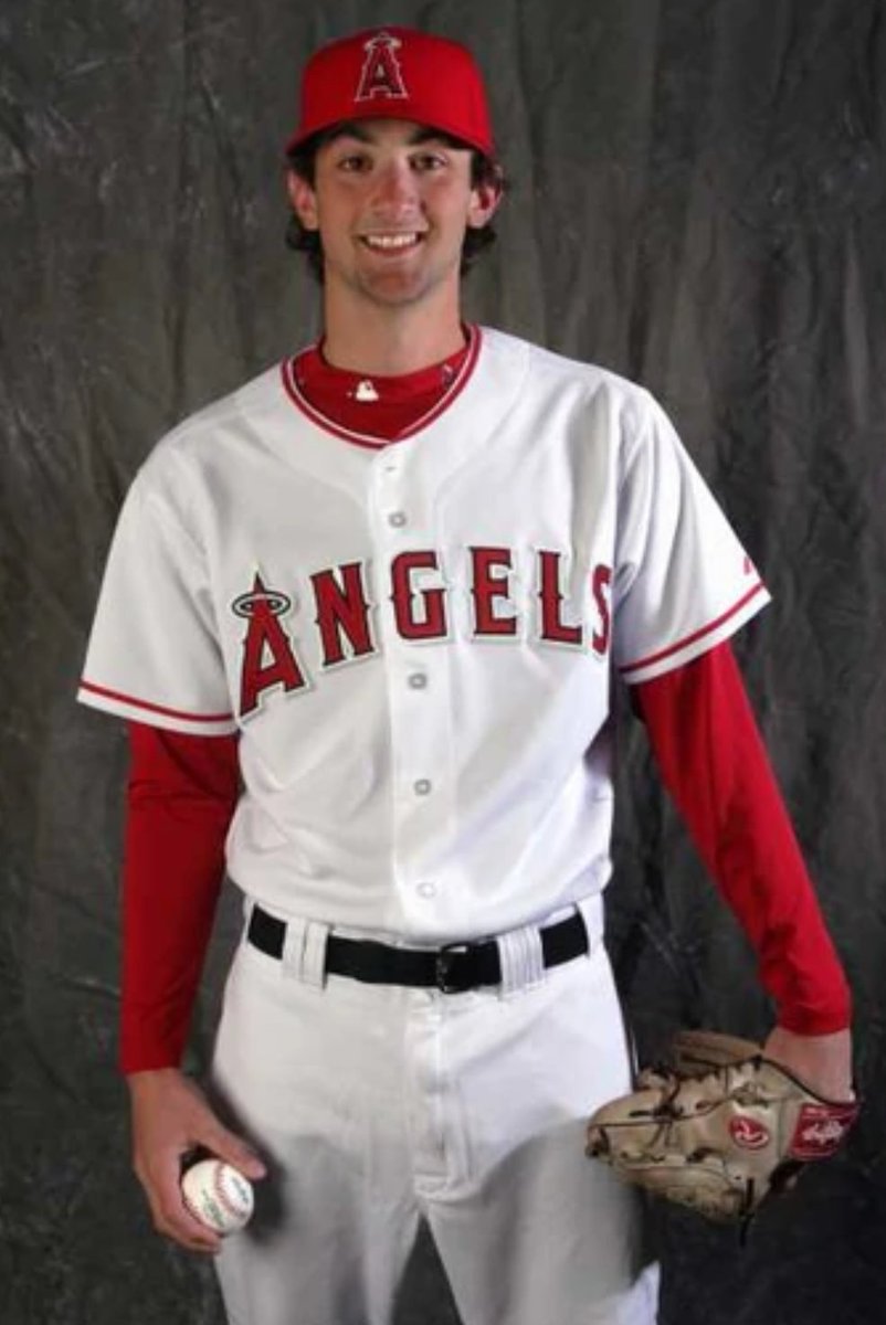 HaloSpace's tweet photo. Forever in the hearts of Angels fans 
Nick Adenhart 
Born: August 24, 1986 
Died: April 9, 2009 https://t.co/tauImGHPSG