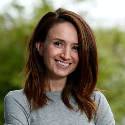<a href="/ElisaKBlack/">Elisa Black</a>, author of The Anxiety Book, gives us five actions we can take during this time of COVID-19 anxiety. Make sure you take care of yourself and your loved ones at this time by being aware of any anxieties 🙏 

Read her advice here: bit.ly/3aViVp3