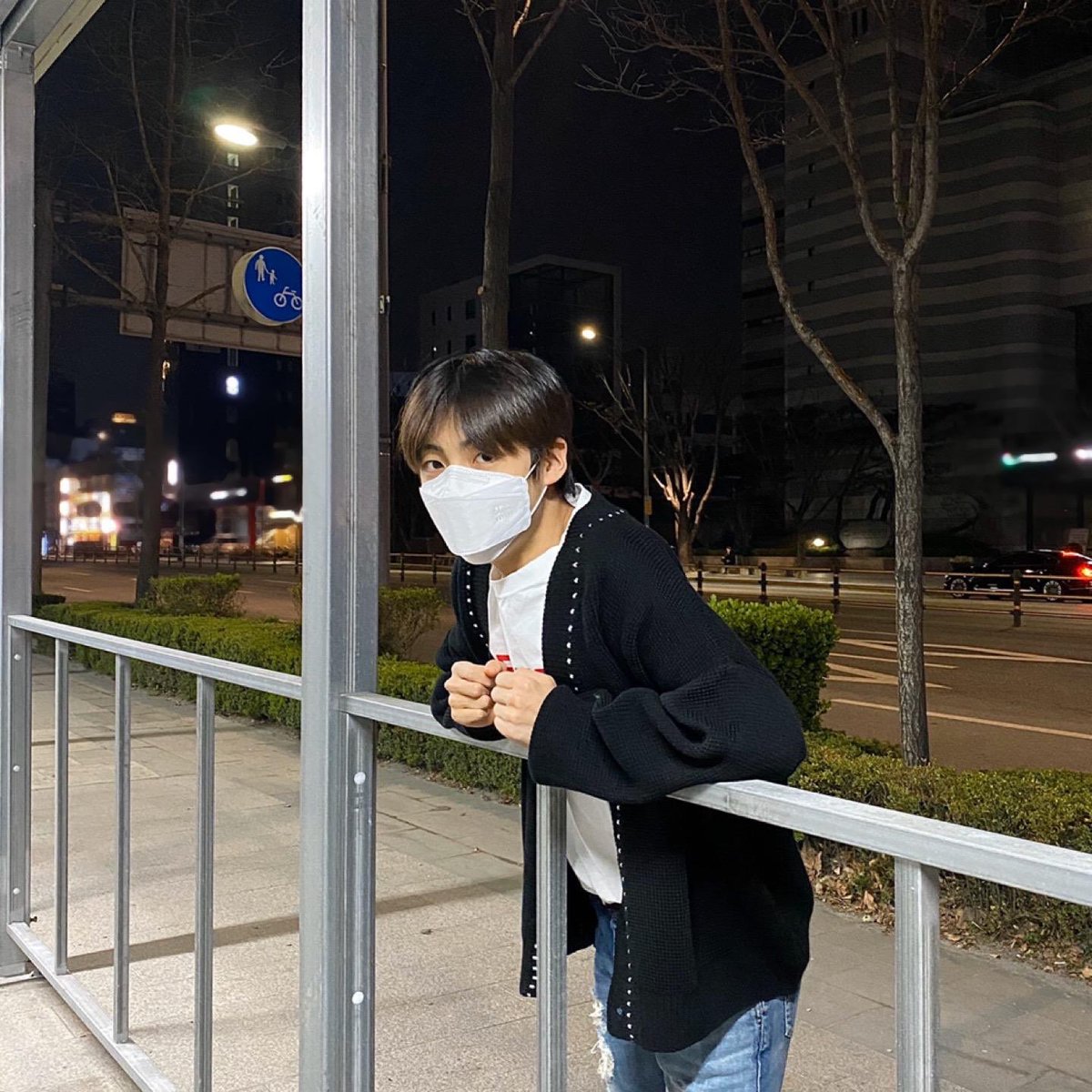 x1pics's tweet photo. the amount of eunsang boyfriend pics ❤️ https://t.co/JpSGvk74rU