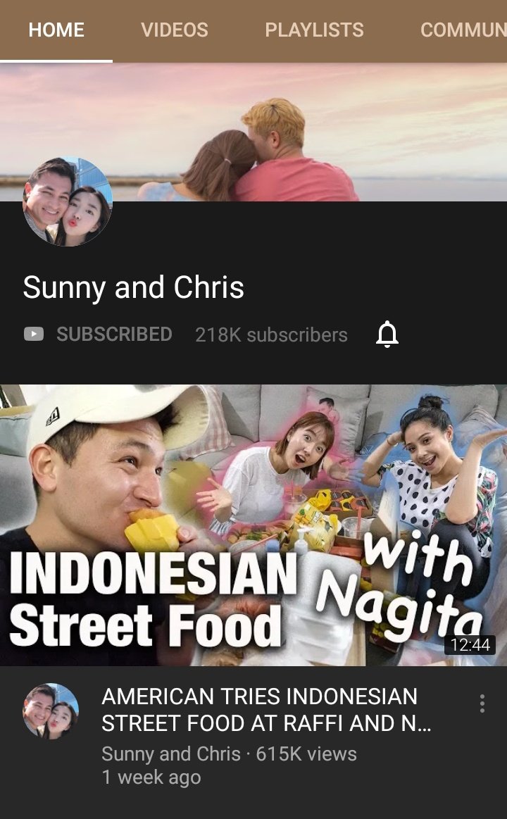 13. Sunny and ChrisSelalu ketawa nonton mereka nyobain makanan pedes-pedes Another episode of Sunny and Chris trying to kill themselves with spicy food