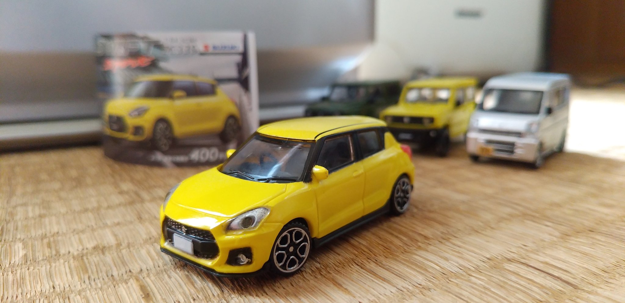 トイズキャビン スイフトスポーツ ZC33 黄 （1/64 SUZUKI