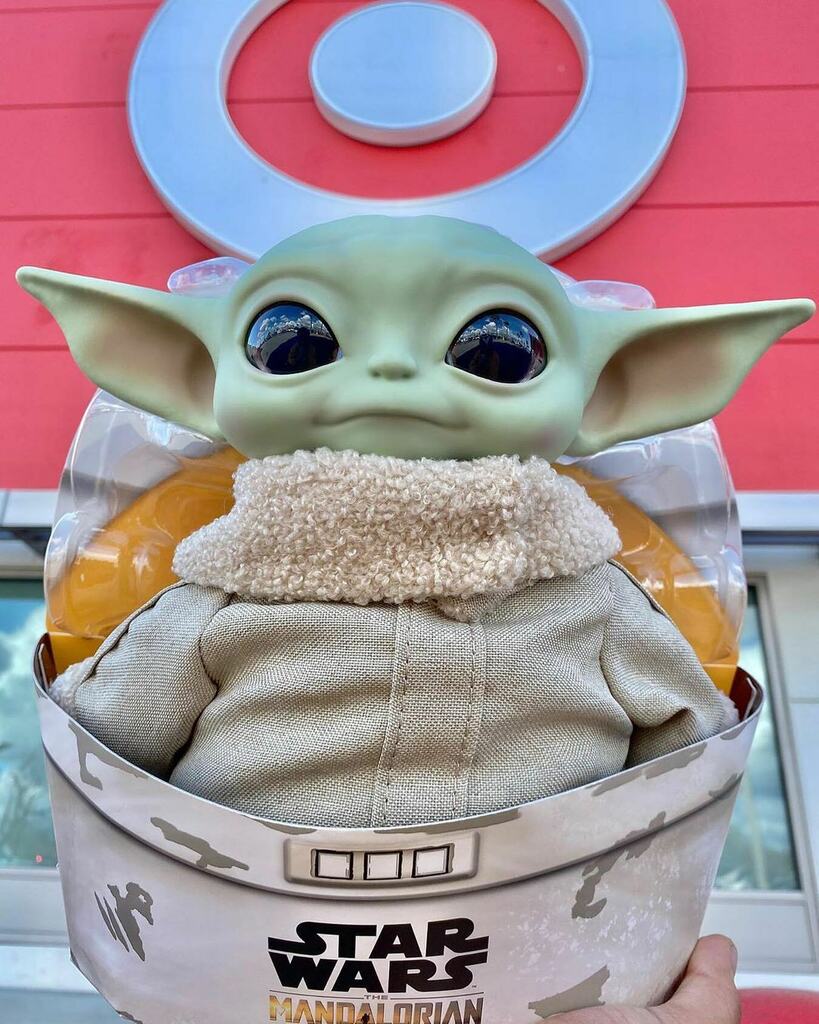 DLifestylers's tweet image. Baby Yoda has been spotted at @target 😱😱 Repost from @wonders_of_magic - #essential 🎯
-
-
- -
-
-
#babyyoda #swge #thechild #themandalorian #starwarsgalaxysedge #starwars #disneyland #disney #annualpassholder #dlr #riseoftheresistance #babyyoda #batu… instagr.am/p/B-vbsQIFBj0/