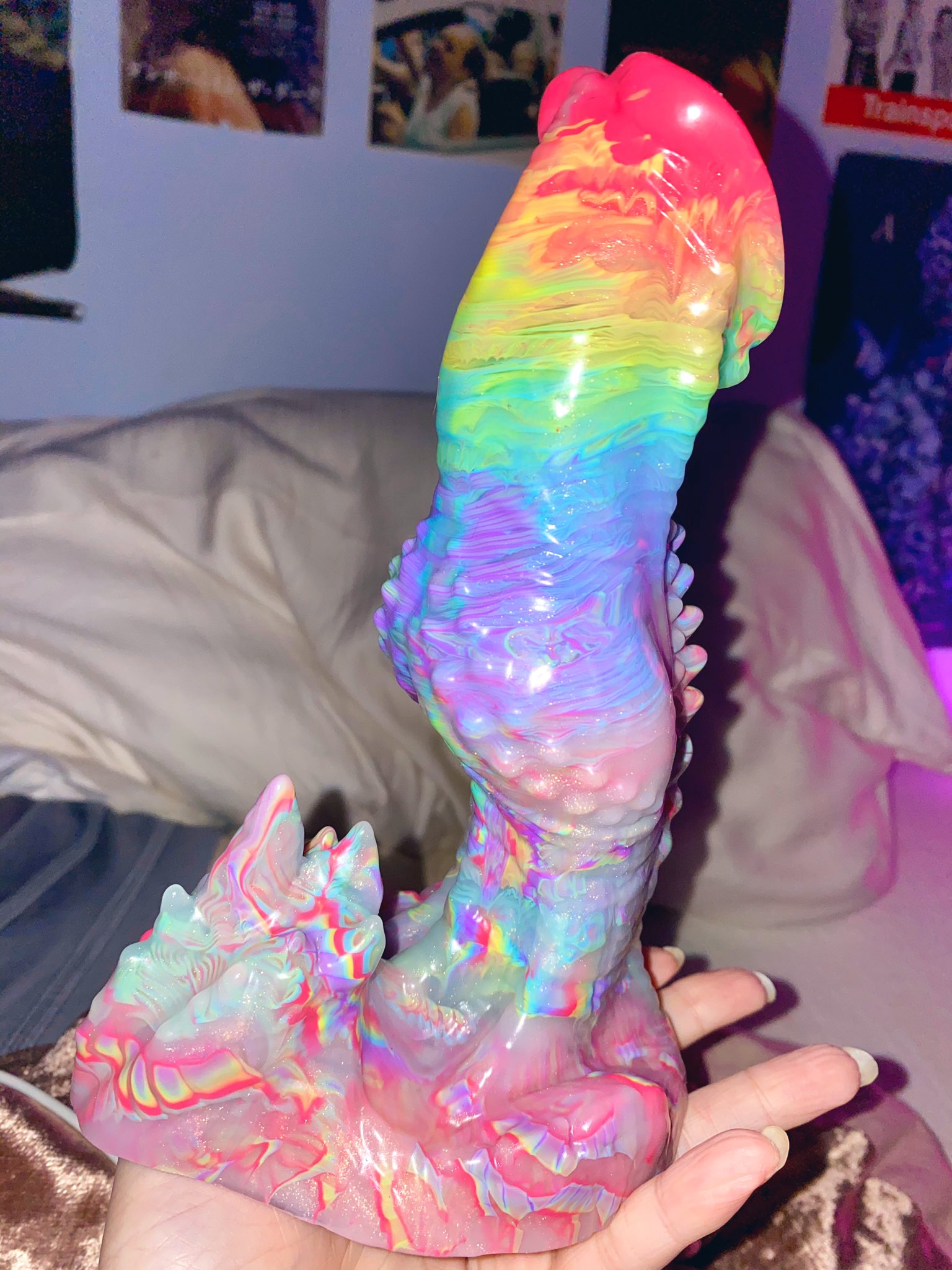 1 pic. it’s so pretty i can’t stop staring!!! ❤️🧡💛💚💙💜💖 https://t.co/H6uxtdTWcU