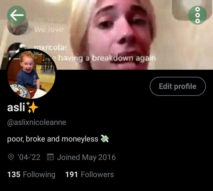 she doesn't even match!!! but does she CARE?? SHE DOESN'T!!! WHY? BECAUSE WE LOVE A LAYOUT THAT PERFECTLY ENCAPSULATES MY MENTAL STATE!!! ITS AS CHAOTIC AS THIS LAYOUT AND I LOVE IT!!!