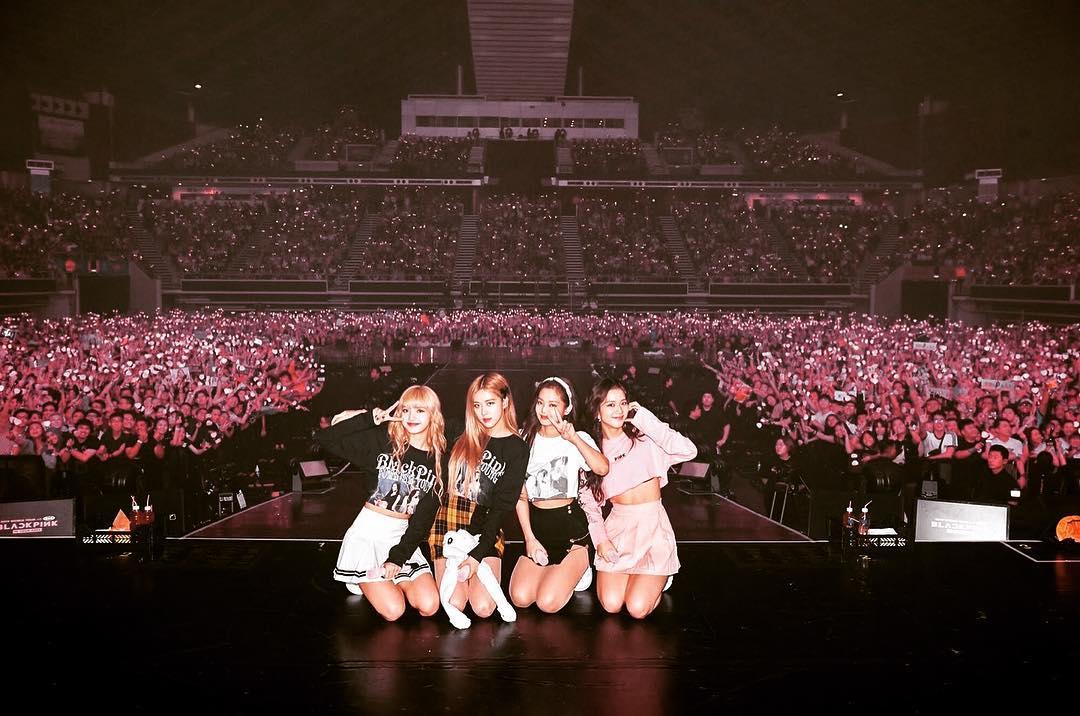 blinkluvs follow me