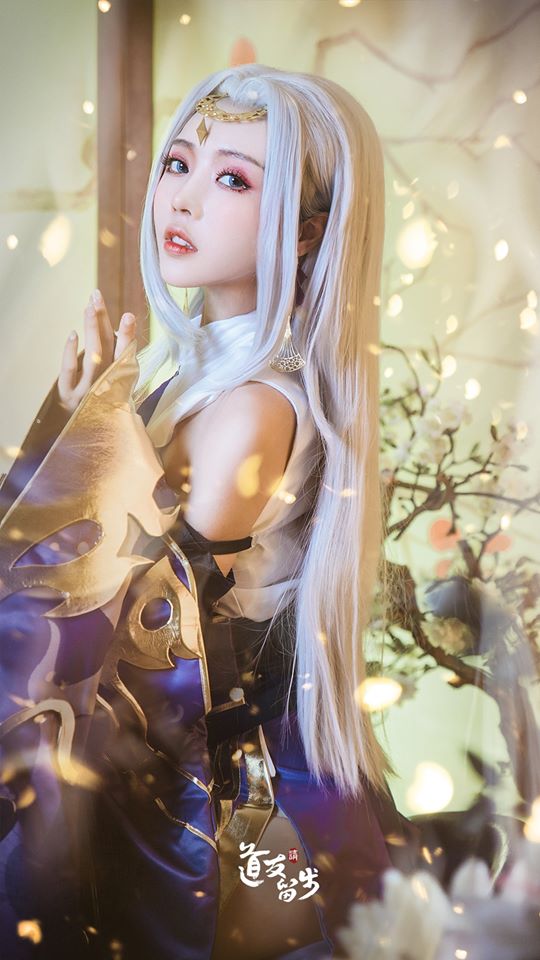 dyqlb's tweet photo. #coser #道友請留步 #創世女媧
🤩絕美的創世女媧coser圖來啦！嫵媚高冷的女媧小姐姐，還原度超高~保存圖片還可以用作手機壁紙哦，大家都把女媧大大收入麾下了嗎？✨ https://t.co/DQnuHsoZoc