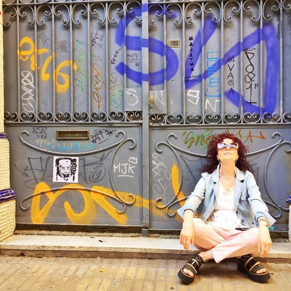 CoachSingers's tweet photo. El estado de Inspiración es un lugar en donde elijo estar, 
Ahi llegan mis canciones, mi música,meditaciones, poesías.
Mi vibración se eleva a mi mundo creativo.
Escuchando lo que he creado , imaginando lo que vendrá.
#coachsingers #deboralebendiker https://t.co/VDih42FUfe