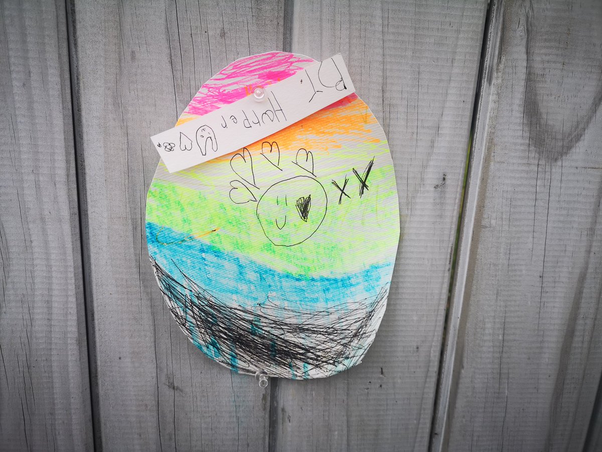Im_Sarah_Kim's tweet photo. Lovely spotting this #EasterEgg out on my walk today! So proud of our PM @jacindaardern for keeping the aroha and community spirit going with this idea. https://t.co/92zhihv3q8