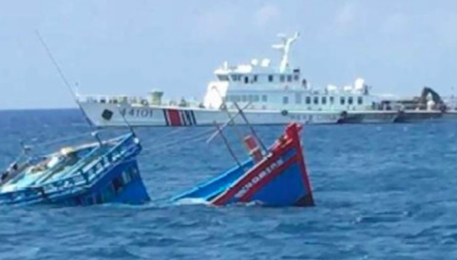 nph_hao's tweet photo. @jon8cheng @realDonaldTrump It is scary that China is taking advantage of the world's focus on the global pandemic (COVID-19) to impose illegal claims in the South China Sea,Vietnamese are wrath about your country https://t.co/wn15vnKJTz