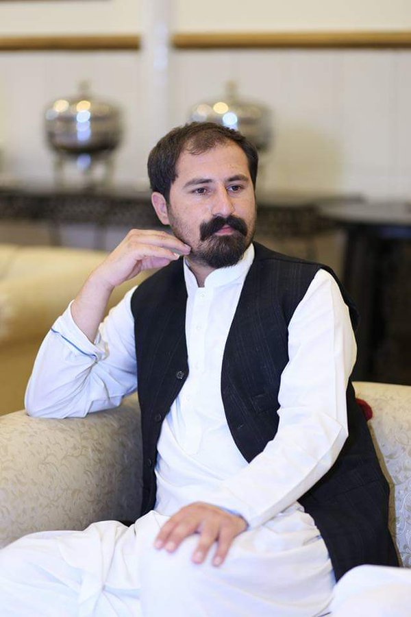 MToorpikay's tweet photo. #releasealamgirwazir
اگر اپ کا تعلق کسی طاقتور ملک سے نہ ھو۔اگر اپ کسی طاقت ور ملک  کے قیدی نہ ھو ۔اگر اپنے رانور کی طرح چارسو چوالیس قتل کی نہ ھو نہ مشرف احسان اللہ کی طرح کسی مقبوضہ لوگوں کا قتل عام کیا ھو۔اور اپکا تعلق مقبوضہ وطن سے ھو تو عدالت کی جانب سے رہائی کے باوجود اپ https://t.co/2BWwCDaNWN