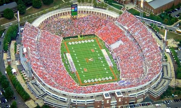 CarsenRyan's tweet image. Grateful to @RickyBrumfield for the scholarship offer to play football at The University of Virginia.  @UVAFootball #GoHoos
@T_BirdFootball #B1RDGANG⚡ #UnfinishedBusiness #MILEWR #LevelUp #UncleRay