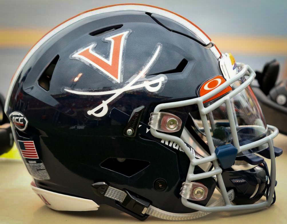 CarsenRyan's tweet image. Grateful to @RickyBrumfield for the scholarship offer to play football at The University of Virginia.  @UVAFootball #GoHoos
@T_BirdFootball #B1RDGANG⚡ #UnfinishedBusiness #MILEWR #LevelUp #UncleRay
