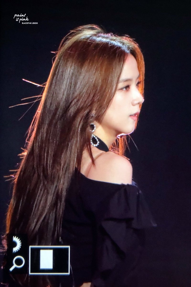 kim jisoo's profile a necessary thread; 