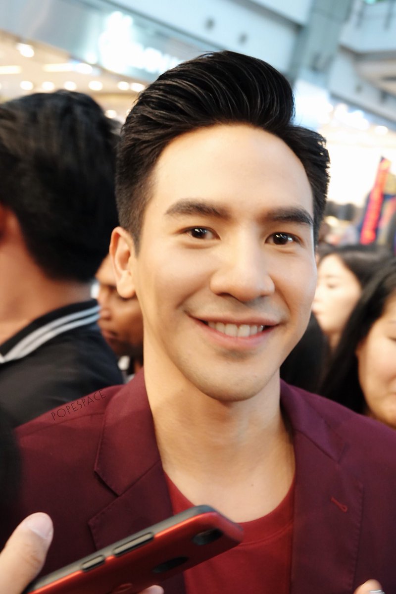 popespace_'s tweet photo. 10.04.2020 จะครบ2ปีที่เจอพปครั้งแรกวันงานจบบุพเพฯ แล้วหลังจากนั้นมาก็ .... 😇 

ขอรวบรวมลงรูปประทับใจที่ถ่ายพี่ไว้ในโพสนี้นะคะ 

#2ปีจบบุเพ 
#2ปีกับรูปพี่โป๊ป
#popezaap 
#โป๊ปธนวรรธน์ https://t.co/jOpN3JljLY