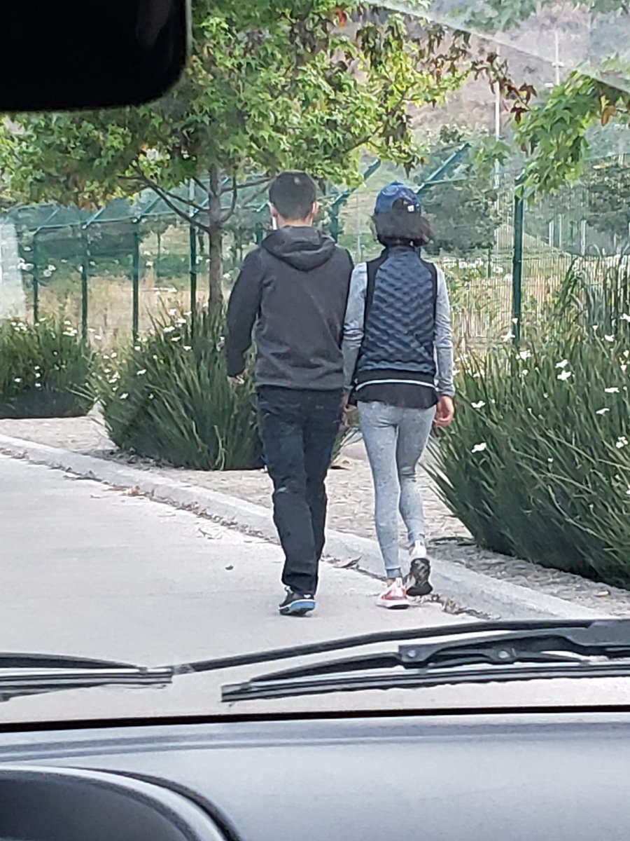 AndyShvz's tweet photo. @AdrianRubalcava La Mexicana cerrada, pero han tomado un carril para correr🤨 https://t.co/poLUWOXoml