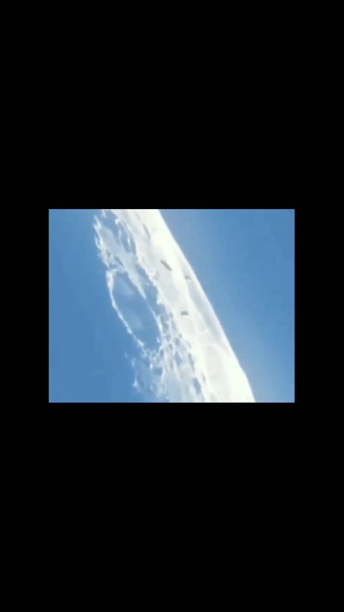 Mick83552833's tweet photo. @NASA chandrayana 2 is not failed mission. There is something hidden on moon wich diatroyed Vikram lander. https://t.co/zv3EwdaOnn