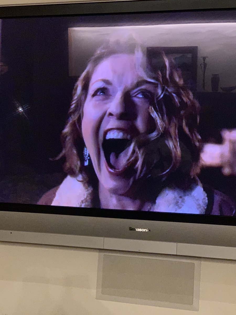 Kyle_MacLachlan's tweet photo. The scream 😱 #twinpeakswatchparty ⁦@SHO_TwinPeaks⁩ https://t.co/H2dWq6oVAk