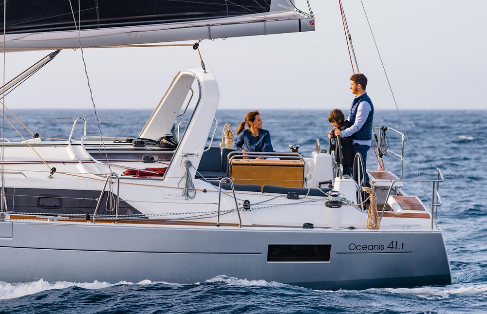 OK no sailing for now! But we can help with the planning of your next charter...
Take a look at a new Beneteau Oceanis 411 • bit.ly/3dkq5F2 
Available from Alimos. Click the link to check out the #AthensYachtCharter area • bit.ly/2TzV3zZ 
#StayHomeSaveLives