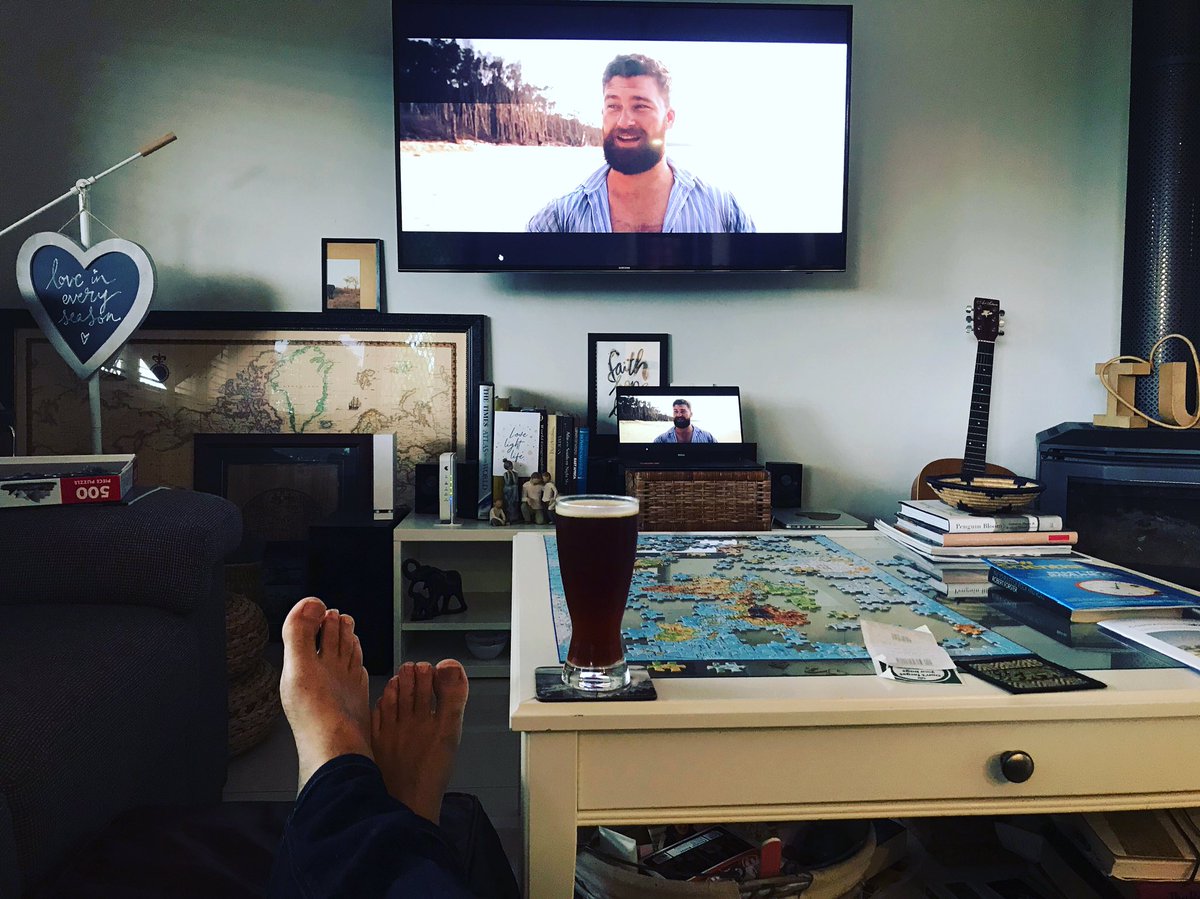 GlennontheGC's tweet photo. Now is as good a time as any to kick off our #stayhome #EasterWeekend #sipfest binge ... we love the @gcfilmfestival and this year it’s in our own lounge room! 

Check out the https://t.co/nFTyHueaJ4 website to watch and vote for your faves! #creativegold #gcfilmfest #goldcoast https://t.co/f8z9duROpA