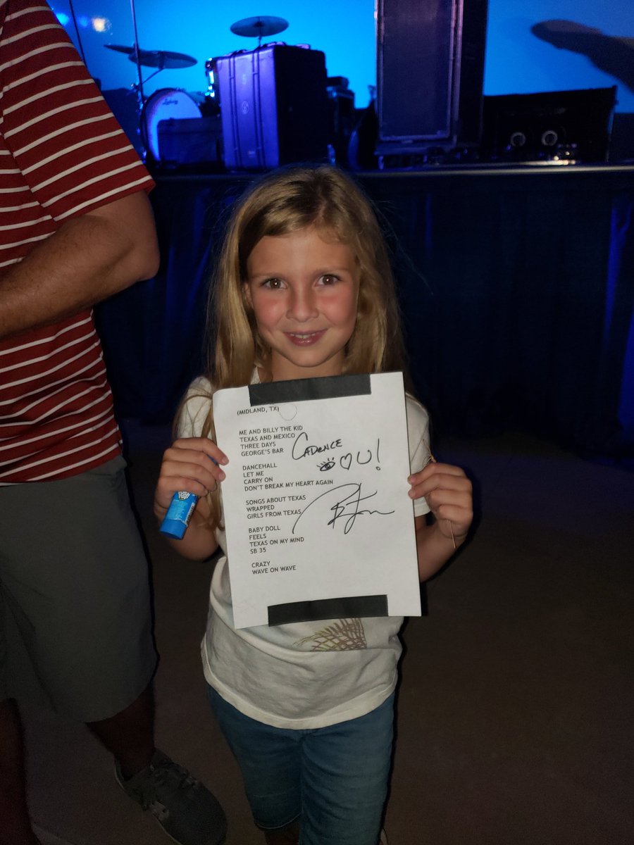 chrisredner's tweet photo. @PATGREENMUSIC when y'all coming back to Midland,Tx? Cady and the string girl need a pic with ur paper, rock, scissors! https://t.co/CnPnlzBG1u