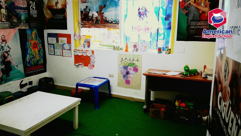 AESObregon's tweet photo. ● Cursos de Inglés ●
#Enjoy &amp; #HaveFun
⚅ ⚄ ⚃ ⚂ ⚁ ⚅ ⚄⚅ 
📍Ignacio Allende #329 esq. con Tabasco
#CdObregón #Sonora https://t.co/niITi2Z5Nr