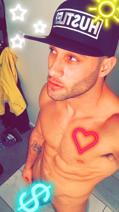 Uncensored NEVER SEEN photos/videos at:  https://t.co/TdAR2SOwZq  #DamonDice 🎲  🔥🔥🔥 https://t.co/dJx<a href="/tag/damondice"class="tags"><span>#damondice</span></a>