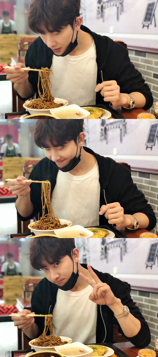 Zhoumi pics (@zhoumipics_) on Twitter photo 