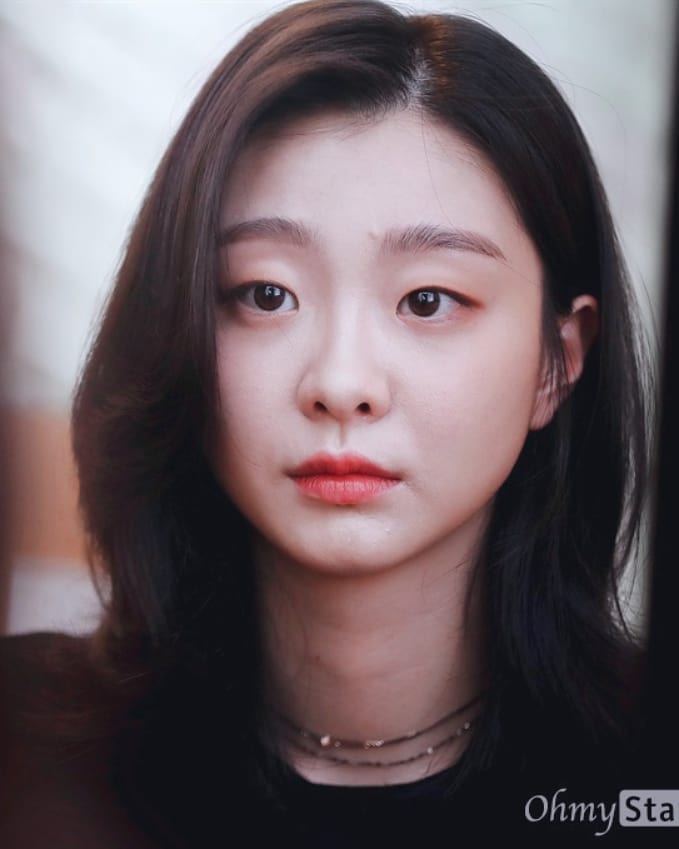 Bluvie2's tweet photo. Just want to tell you that you’re special, and to wish you all the joys of a wonderful birthday!❤🎂
#봄날처럼_눈부신_다미야_생일축하해
#HappyDaMiDay 
#김다미_생일축하해요 https://t.co/w2JWHvaXSD