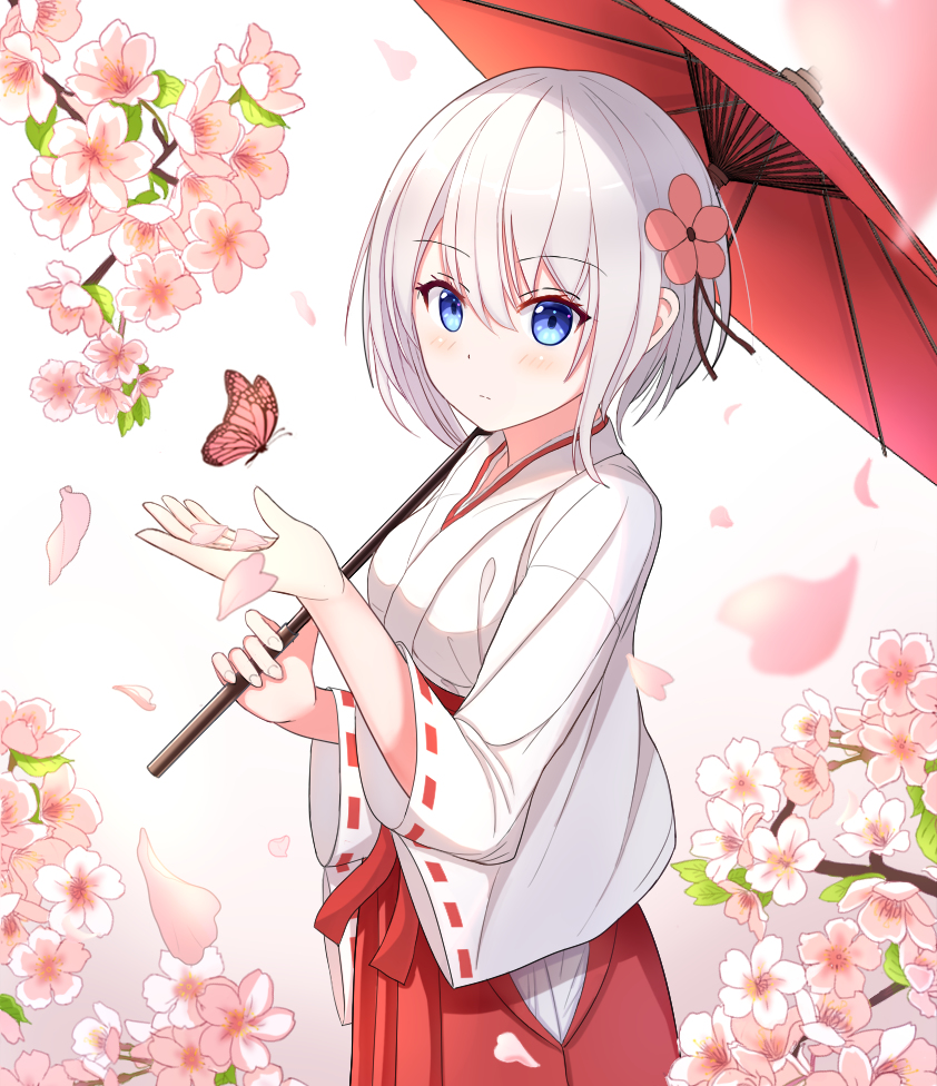 Tsukiko N 春 女の子 白髪 巫女 巫女服 桜 T Co Rwnmal1ruc Tsukiko N 春 女の子 白髪 巫女 巫女服 桜 T Co Rwnmal1ruc
