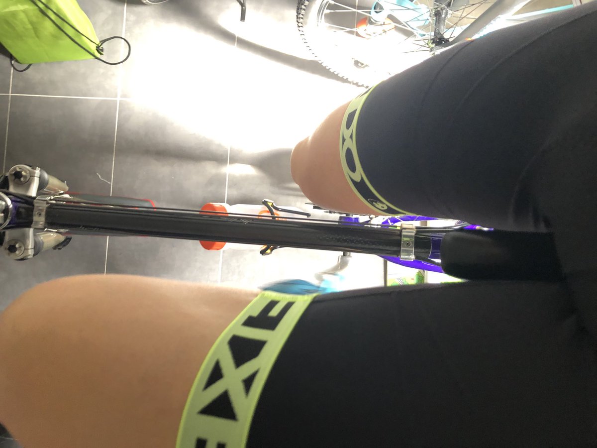 asuarezg's tweet photo. ¿Quién dice que no se puede pedalear? ¿Quién? #rodillotime https://t.co/ElWFQ6YZc1