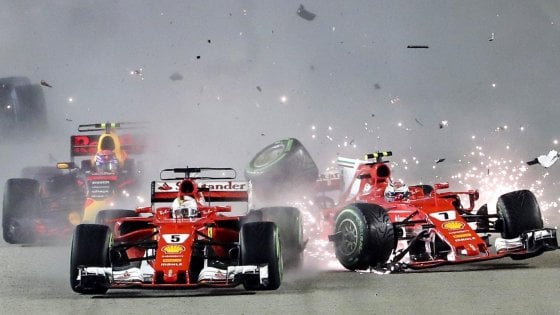 Singapore 2017. It started great as Ferrari got a 1-2 in quali. Vettel got pole and Raikkonen got P2. It looked good but on the first lap disaster struck. Both Ferrari drivers mismanaged the situation and crashed into each other. Hamilton won, our title hopes down the drain.