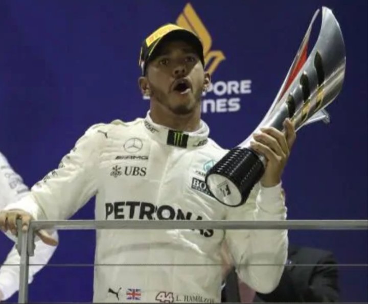 Singapore 2017. It started great as Ferrari got a 1-2 in quali. Vettel got pole and Raikkonen got P2. It looked good but on the first lap disaster struck. Both Ferrari drivers mismanaged the situation and crashed into each other. Hamilton won, our title hopes down the drain.