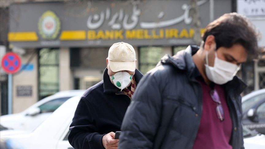  #Coronavirus, ailleurs dans le monde:L’ #Iran met fin au  #confinement pour éviter l’effondrement économique  https://www.lemonde.fr/international/article/2020/04/09/coronavirus-l-iran-met-fin-au-confinement-pour-eviter-l-effondrement-economique_6036053_3210.html  #Uganda: les écoles rouvrent ce 27/04  https://allafrica.com/stories/202004070178.html Des Africains expulsés de leurs hôtels en  #Chine  https://www.bbc.com/afrique/region-52212972