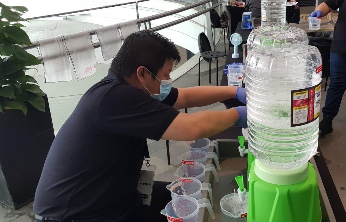 PSA volunteers participated in <a href="/Temasek/">Temasek</a>'s #BYOBclean exercise to distribute free hand sanitisers to Singapore households at Star Vista. Together, we can limit the spread of virus in our community. #SGUnited #FightAgainstCOVID19