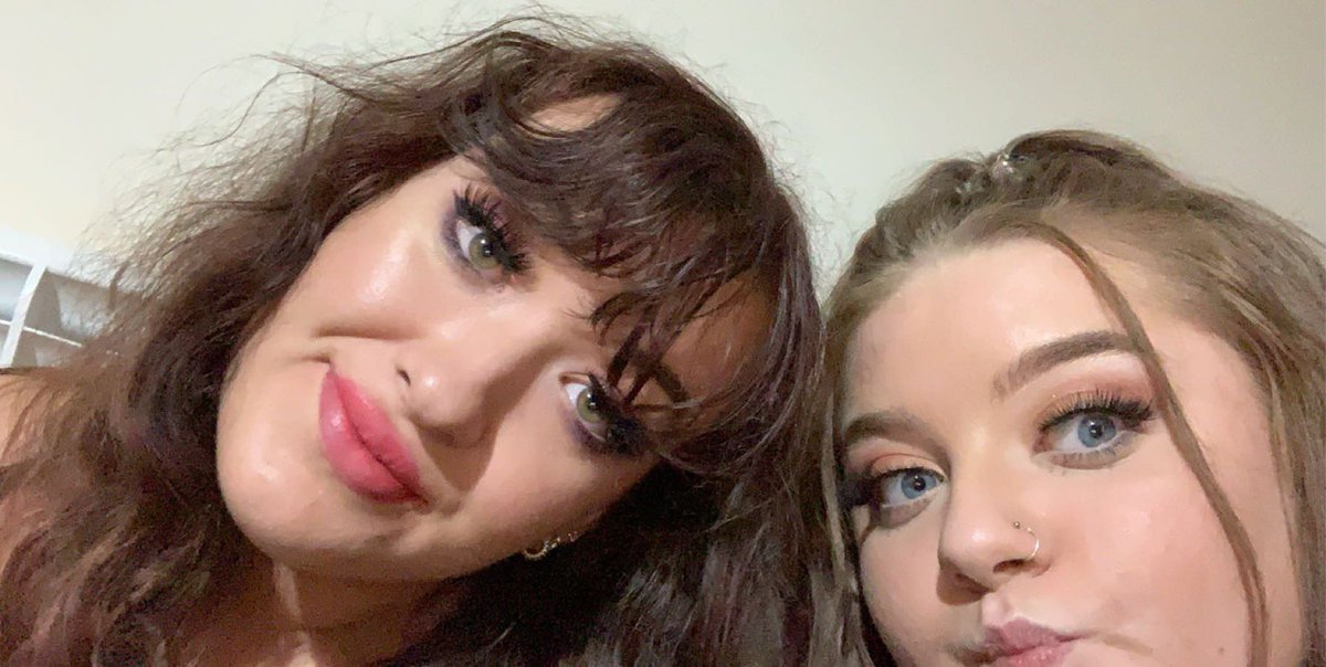 Kayla tweet media
