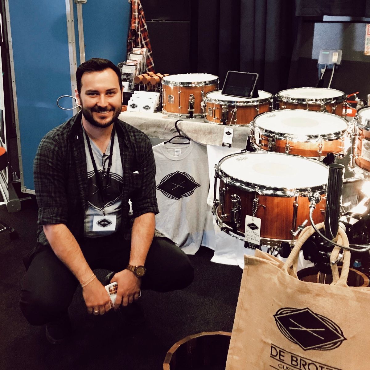 StarlingBank's tweet photo. We launched our #AFlyingStart competition to help a small business with a £5k grant and now, the top 10 finalists are in! 🎉 

Our next finalist is @debroizecustom, who create hand-crafted, heirloom quality heritage instruments, from reclaimed and recycled materials 🥁 https://t.co/aVGf8zQk4Y