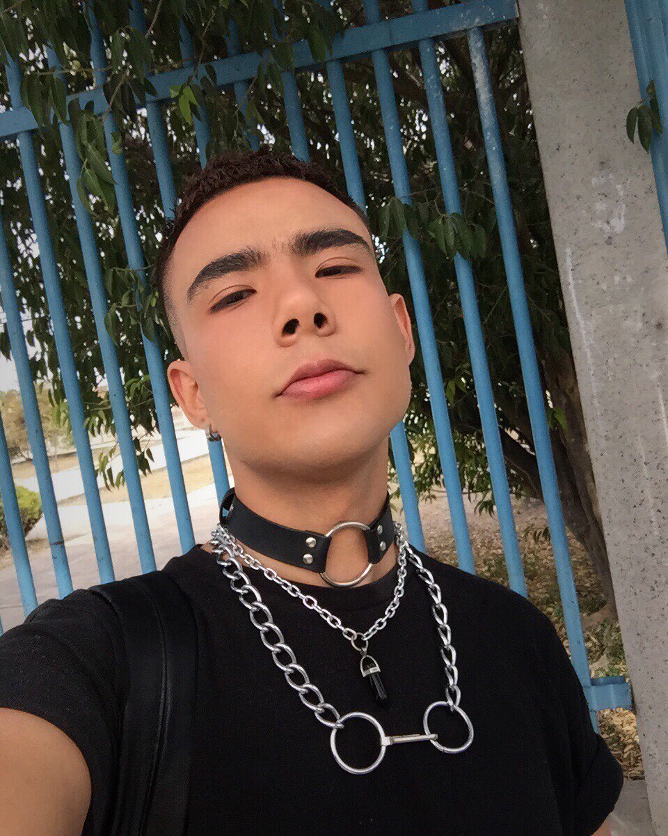Danny_sad_0's tweet photo. Así me siento si salgo https://t.co/yEbhkOINs1