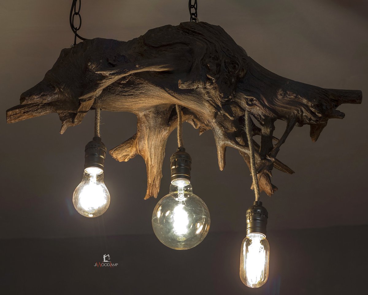 Three-bulb driftwood pendant light🤗
Available
 etsy.com/listing/764478…
.
.
.
#driftwood #driftwoodlight #woodlamp #woodlight #woodlights #woodlamps #ceilingfixture #threebulblight #rustic #rusticlight #homedecor