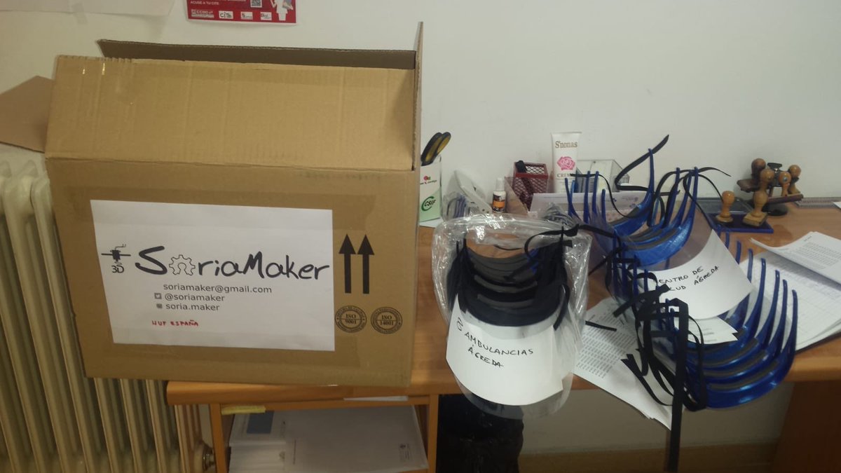 LaBoroby's tweet photo. Gracias a vosotros @soriamaker por la labor!! Seguro que en Ólvega, Ágreda y otros sitios de Soria les va a venir muy bien!!! Todo el apoyo a nuestros sanitarios, al personal que esta en primera línea y a nuestros mayores. #StopCovid #QuedateEnCasa @AytoDeAgreda @AytoOlvega https://t.co/FcxTH6FSPL
