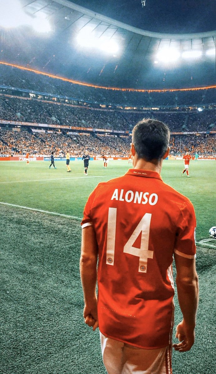 Footballtweet's tweet photo. Maestro. https://t.co/ZIjdOSRFDu