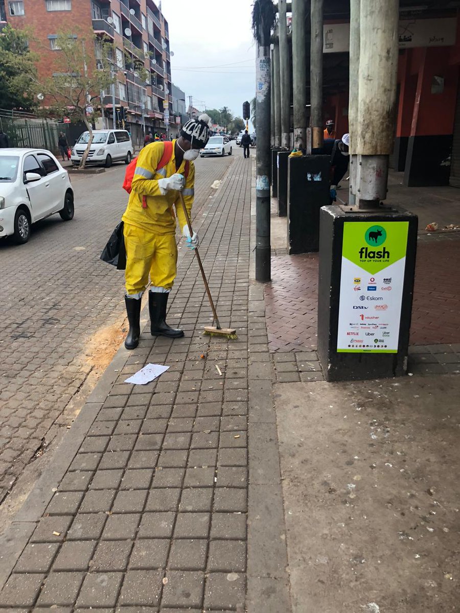 The Yeoville Transport Facility also got a deep clean  #Day14ofLockdown  #StayAtHome    #JoburgCares ^NS