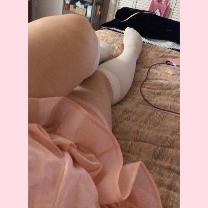 u can use my thighs as a face mask if u'd like 🥺💕💕💕  #thighs #feet #chubby #thicc https://t.co/hslUZ<a href="/tag/feet"class="tags"><span>#feet</span></a><a href="/tag/thighs"class="tags"><span>#thighs</span></a><a href="/tag/chubby"class="tags"><span>#chubby</span></a><a href="/tag/thicc"class="tags"><span>#thicc</span></a>