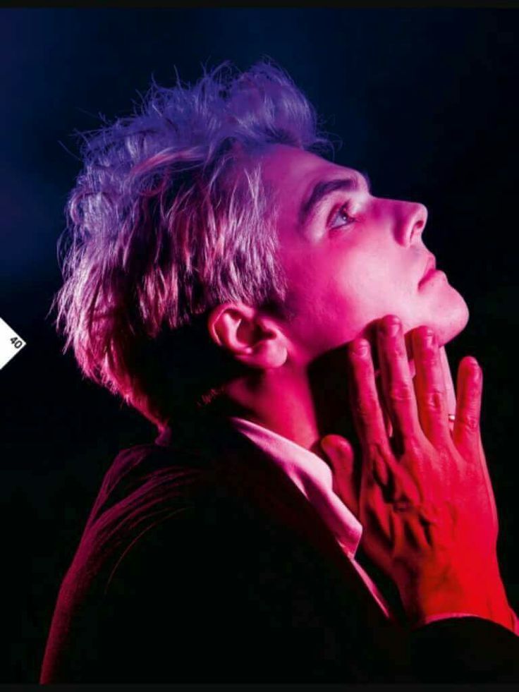 Happy Birthday Gerard Way!!! 