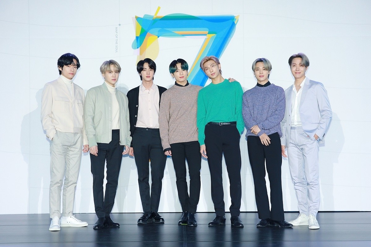 btschartdata's tweet photo. BTS has officially sold an accumulation of 20 million album copies on Gaon with 7 million-seller albums, a record for a Korean musician! https://t.co/T8yDim8408